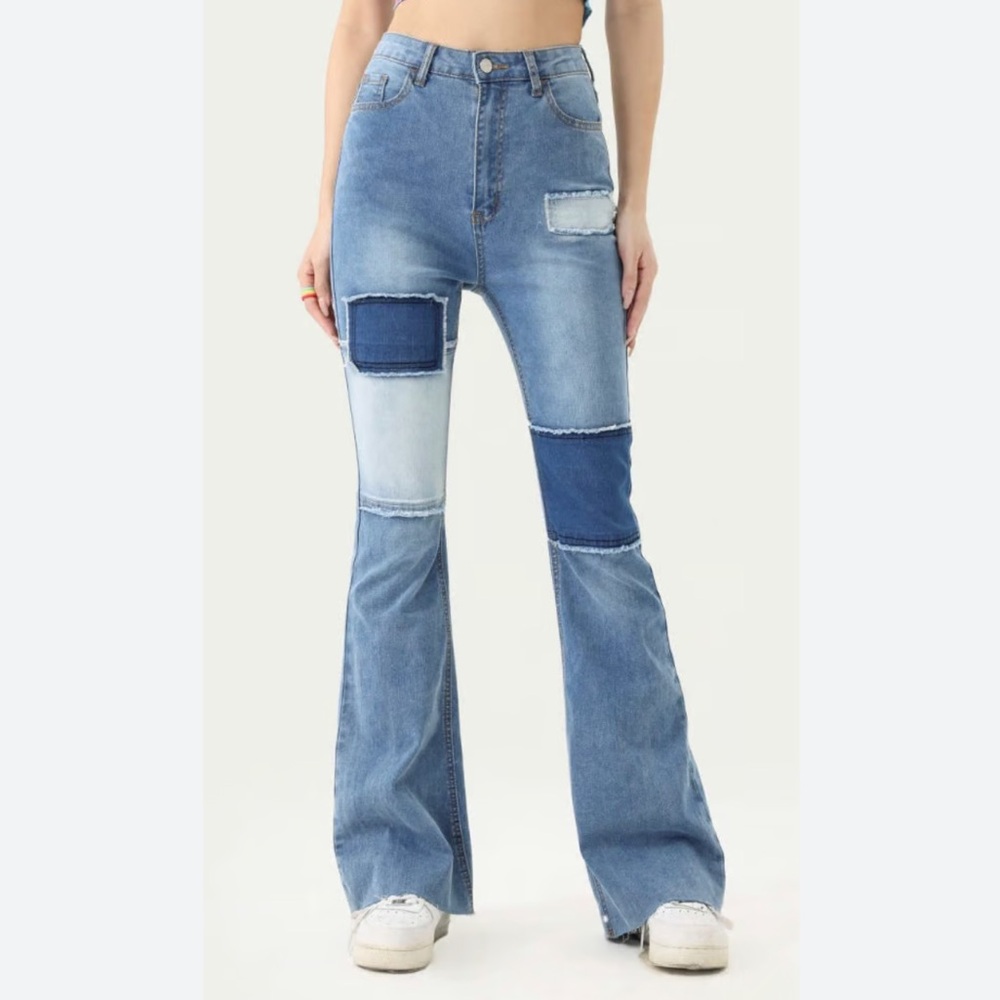 HOLLISTER High-Rise Light Wash Patchwork Flare Jeans Size 7R 28w 31L